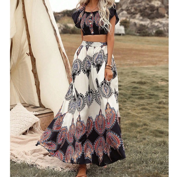 Boho Tribal Print Cropped Top Maxi Skirt Set - Picture 4 of 5